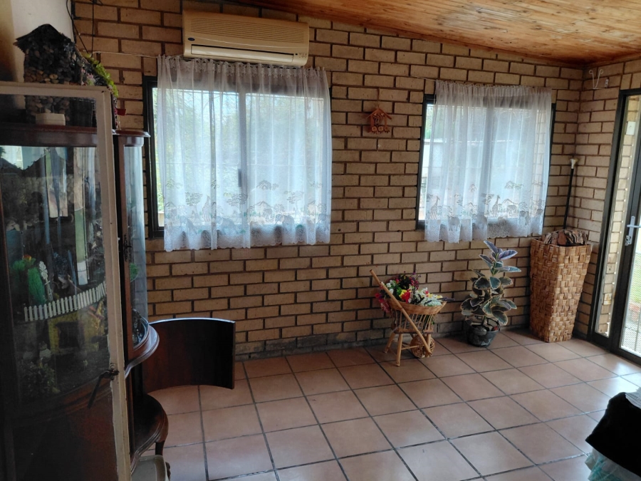 5 Bedroom Property for Sale in Roodekopjes Ah North West